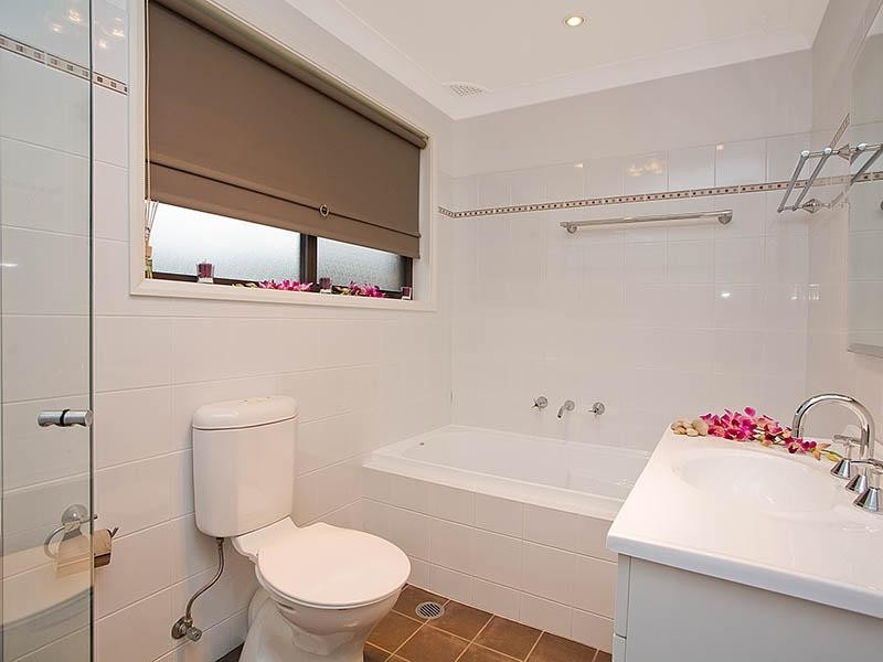 11 Caldarra Avenue, Engadine NSW 2233