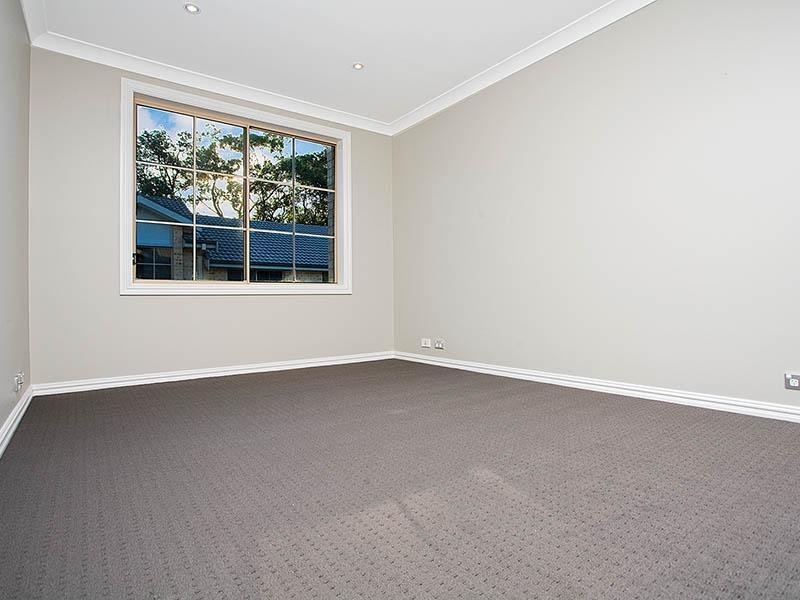 2/10-12 Strickland Street, Heathcote NSW 2233