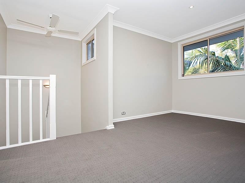 2/10-12 Strickland Street, Heathcote NSW 2233