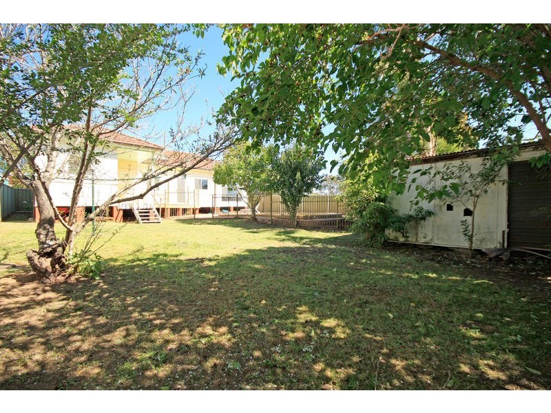 33 Bullecourt Avenue, Engadine NSW 2233