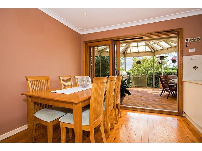 27 Andromeda Crescent, Engadine NSW 2233