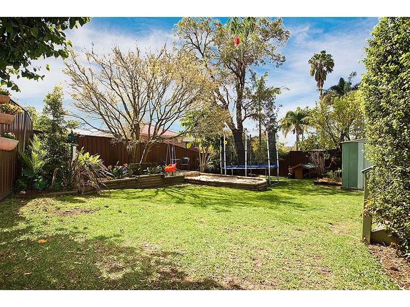 27 Andromeda Crescent, Engadine NSW 2233
