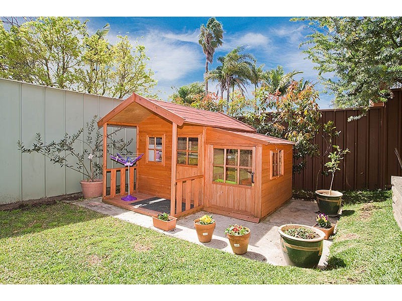 27 Andromeda Crescent, Engadine NSW 2233