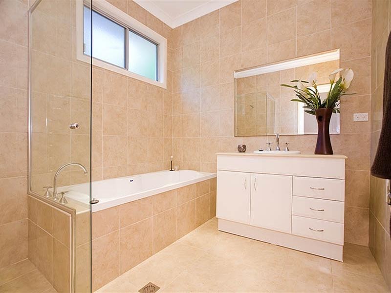 4 Bottleforest Road, Heathcote NSW 2233