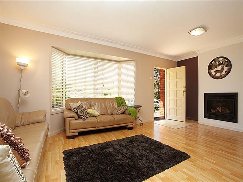 19 Higgerson Avenue, Engadine NSW 2233