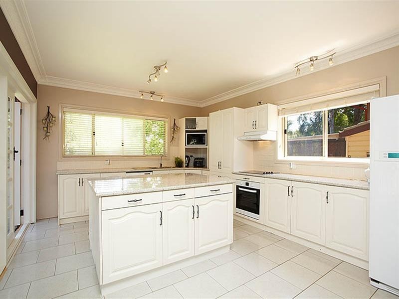 19 Higgerson Avenue, Engadine NSW 2233