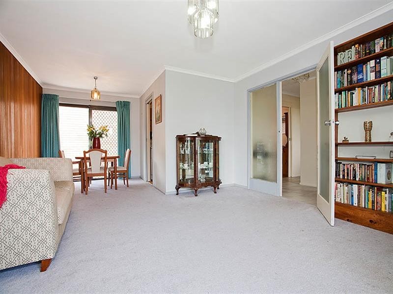 34 Laurina Avenue, Yarrawarrah NSW 2233