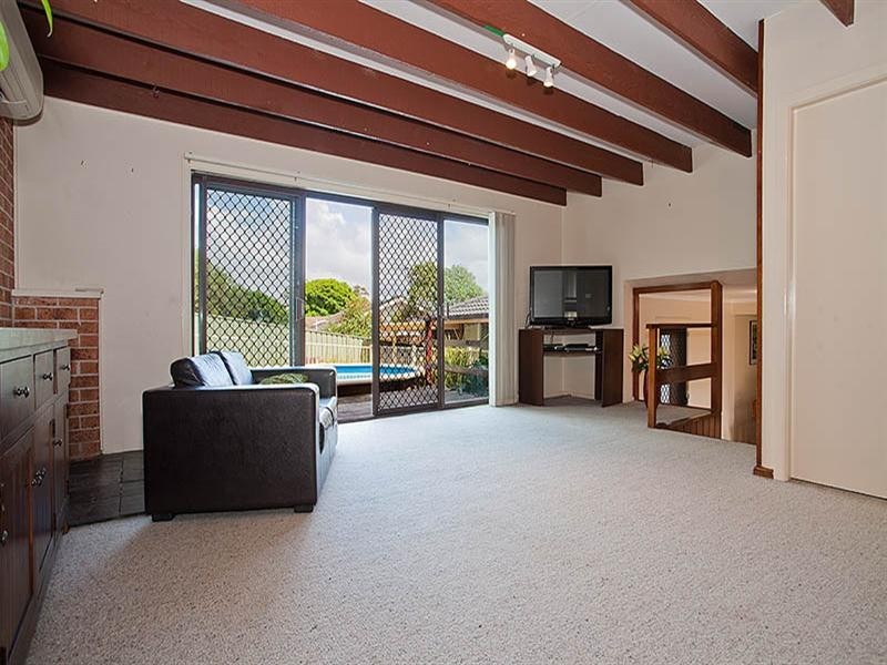 34 Laurina Avenue, Yarrawarrah NSW 2233