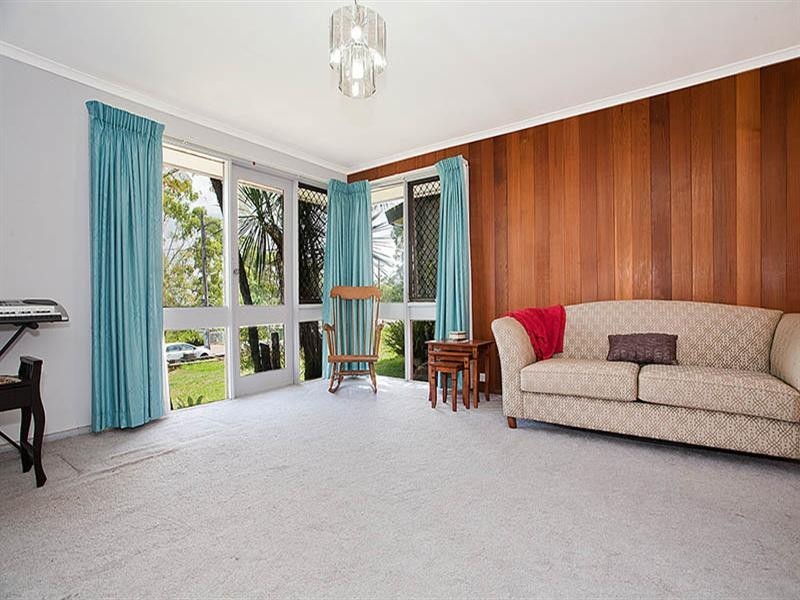 34 Laurina Avenue, Yarrawarrah NSW 2233