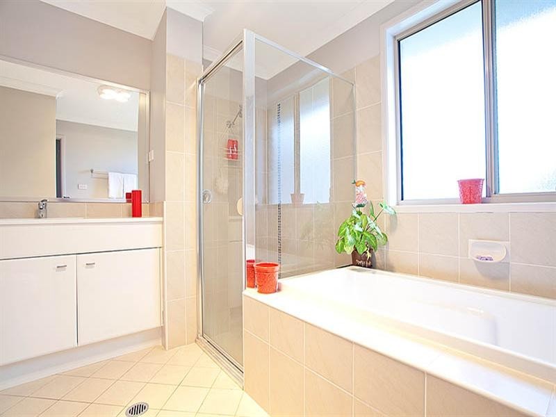 6 Conifer Place, Engadine NSW 2233