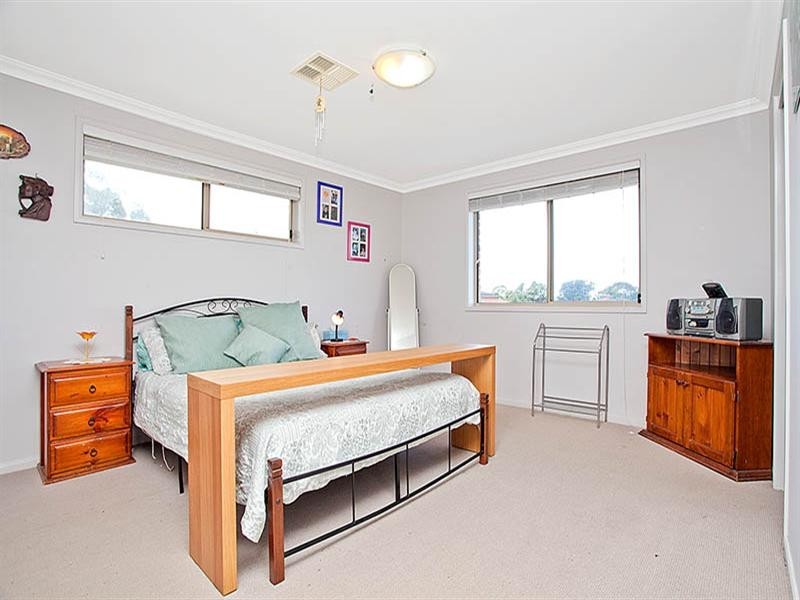 6 Conifer Place, Engadine NSW 2233