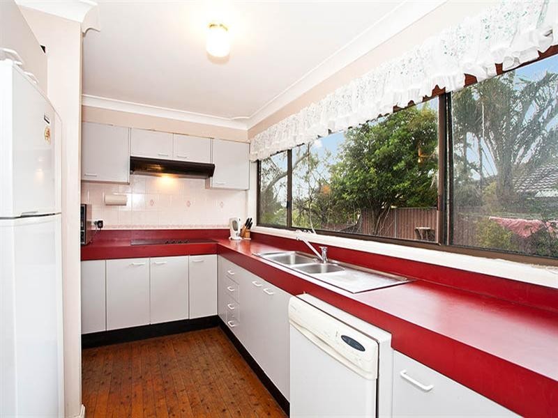 7 Mary Gilmore Place, Heathcote NSW 2233