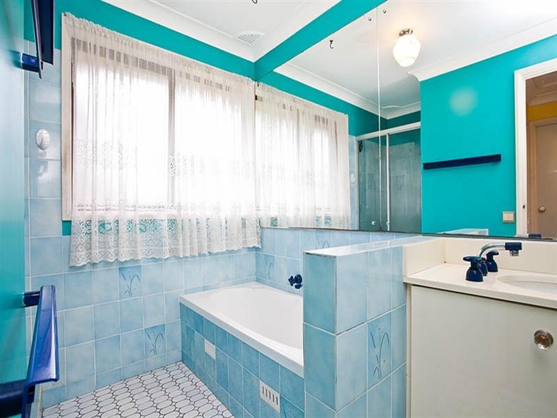 7 Mary Gilmore Place, Heathcote NSW 2233