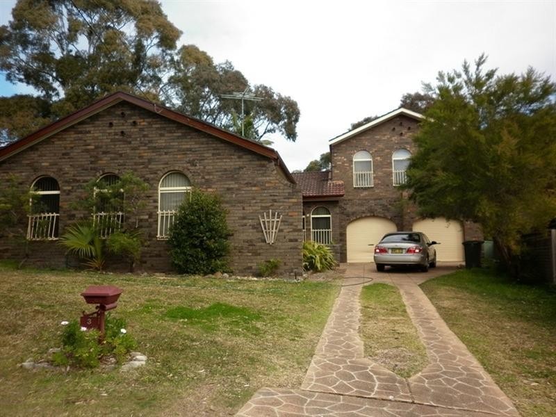 3 Rialto Place, Heathcote NSW 2233