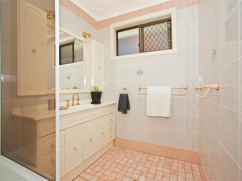 35 Higgerson Avenue, Engadine NSW 2233