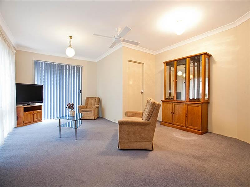 1/2 Strickland Street, Heathcote NSW 2233