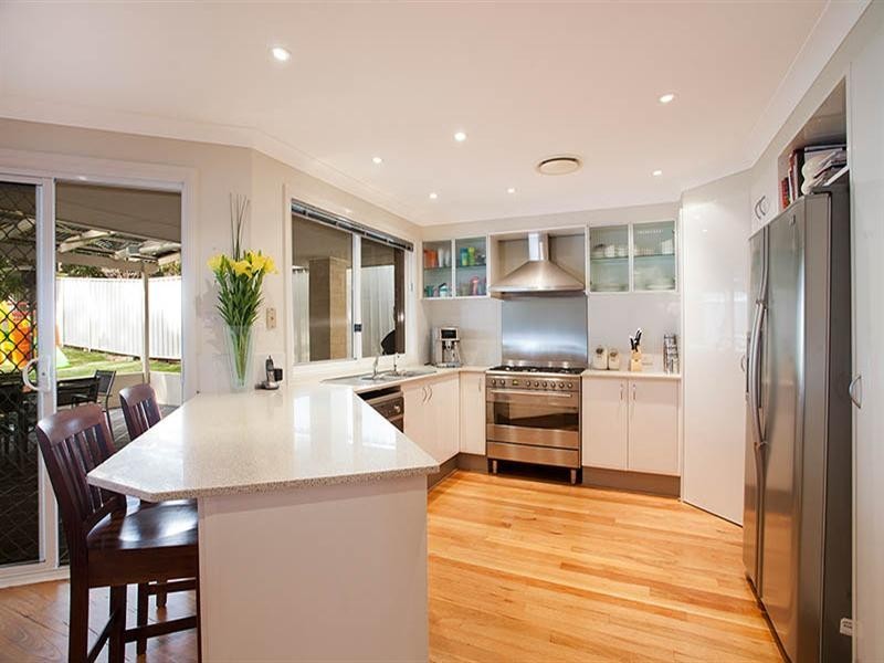 7 Grevillea Grove, Heathcote NSW 2233