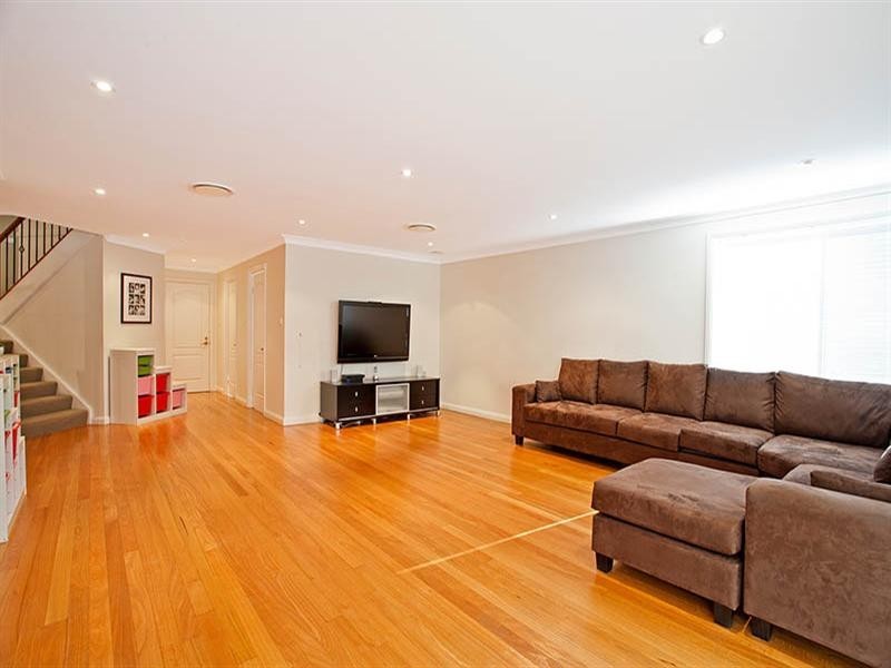 7 Grevillea Grove, Heathcote NSW 2233