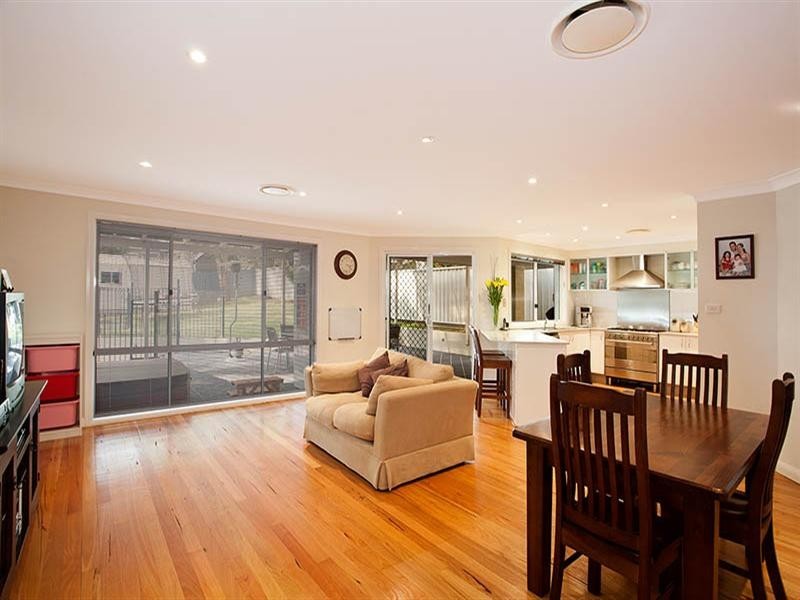 7 Grevillea Grove, Heathcote NSW 2233