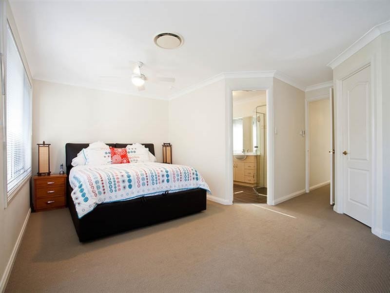 7 Grevillea Grove, Heathcote NSW 2233