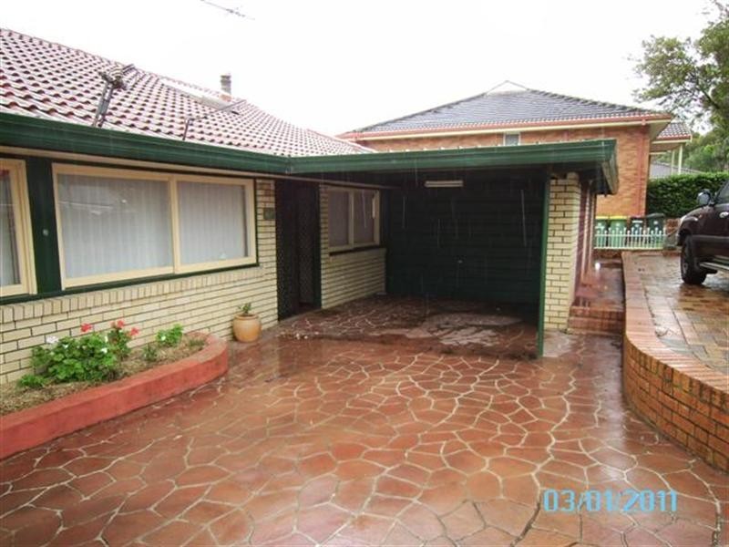 6a Old Bush Road, Yarrawarrah NSW 2233