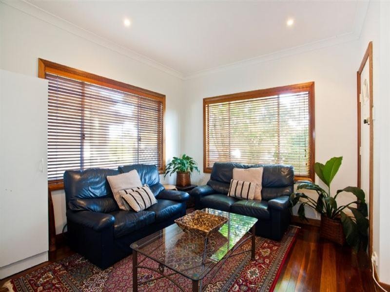 9 Sixth Avenue, Loftus NSW 2232