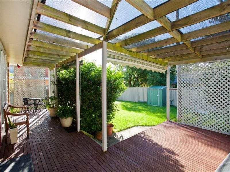 9 Sixth Avenue, Loftus NSW 2232