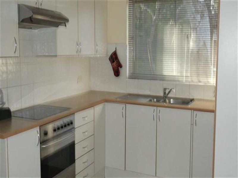 13 Tecoma Street, Heathcote NSW 2233