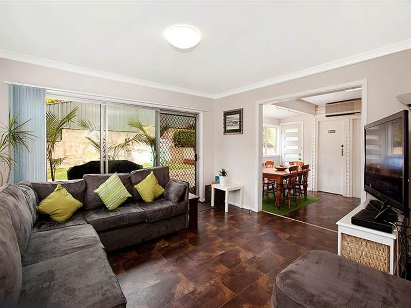 2 Sabugal Road, Engadine NSW 2233