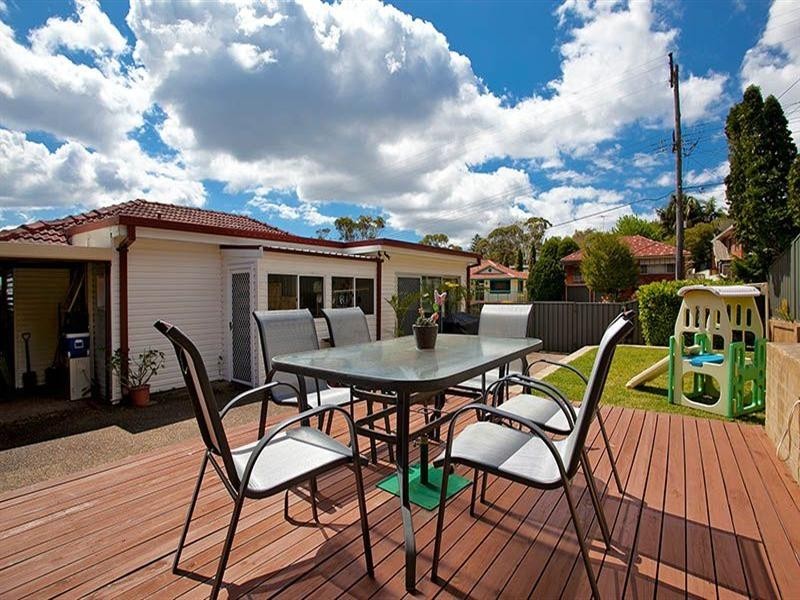 2 Sabugal Road, Engadine NSW 2233