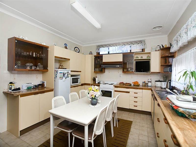 58 Boundary Road, Heathcote NSW 2233