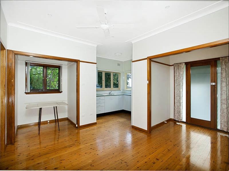 2 Yanagang Street, Waterfall NSW 2233