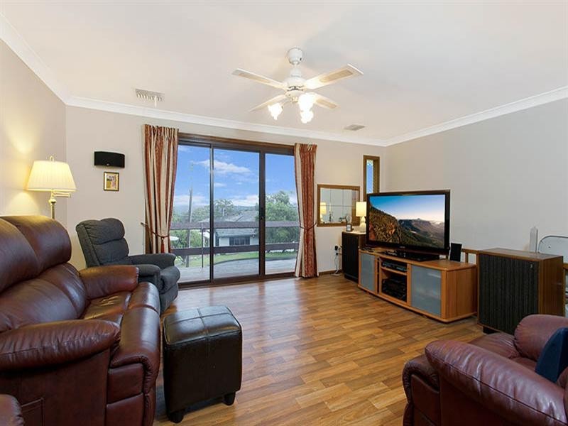 2 Renmark Place, Engadine NSW 2233
