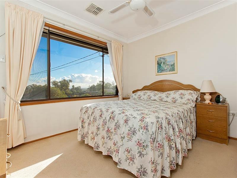 2 Renmark Place, Engadine NSW 2233