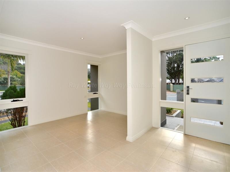 23 Nambucca Drive, Woy Woy NSW 2256