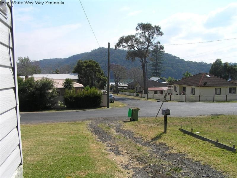 32 Taylor Street, Woy Woy Bay NSW 2256