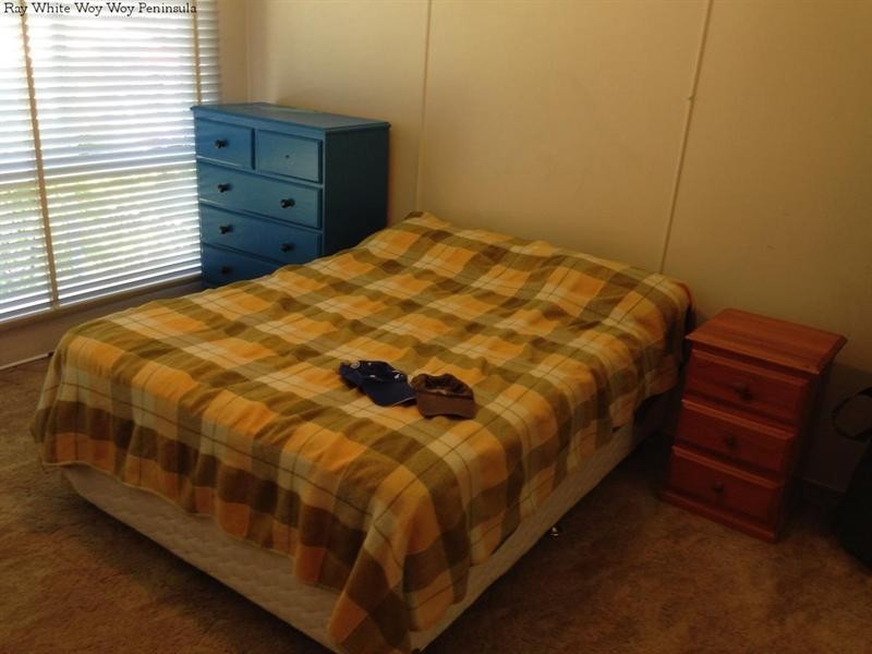 33 Terry Avenue, Woy Woy NSW 2256