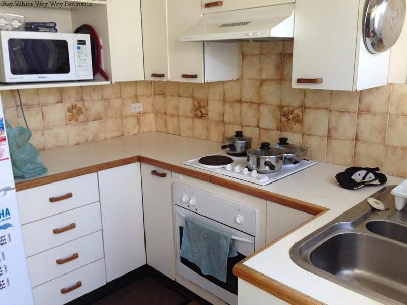 33 Terry Avenue, Woy Woy NSW 2256