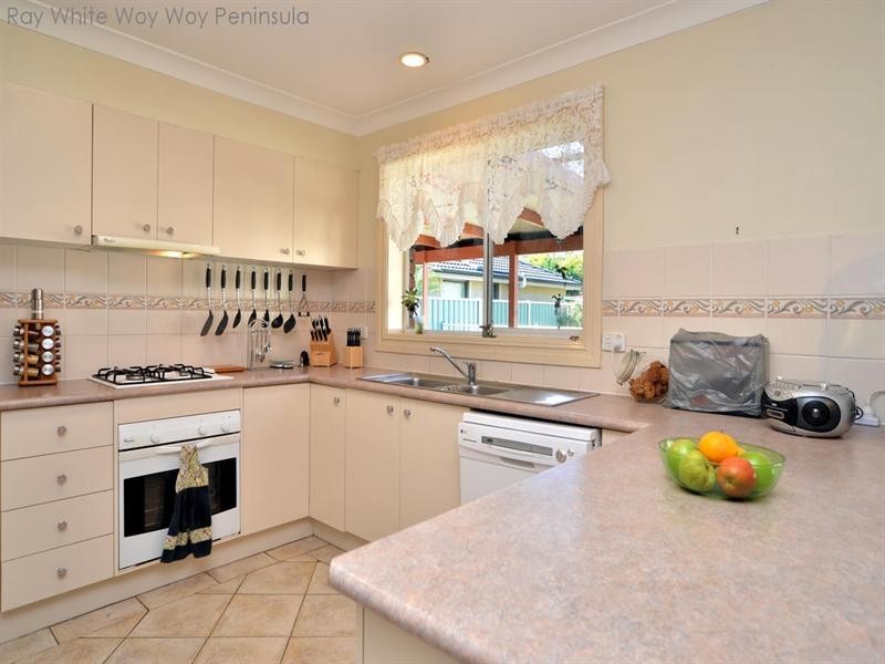 16 Attunga Close, St Huberts Island NSW 2257