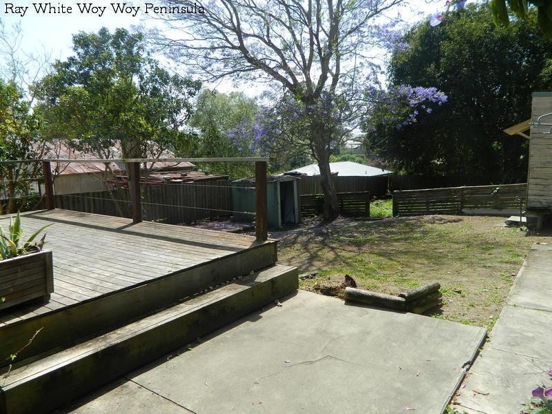 10 Brighton Road, Saratoga NSW 2251