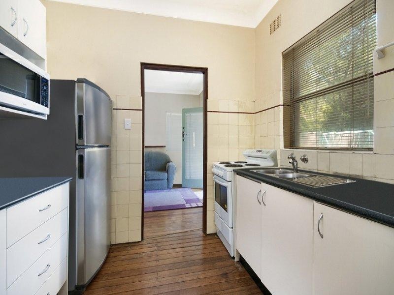 6 Kibble Street, Gosford NSW 2250