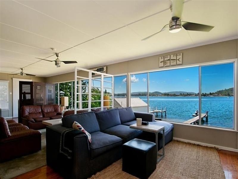 17 Cedar Crescent, Blackwall NSW 2256