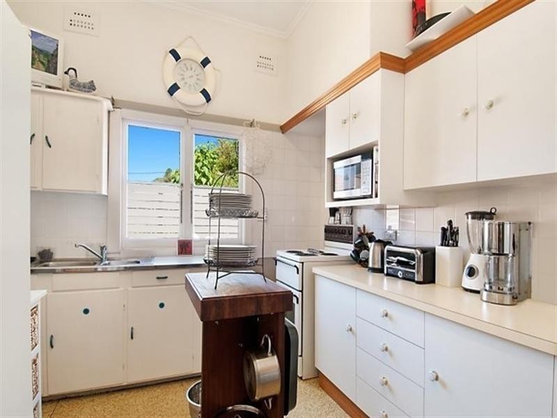 17 Cedar Crescent, Blackwall NSW 2256