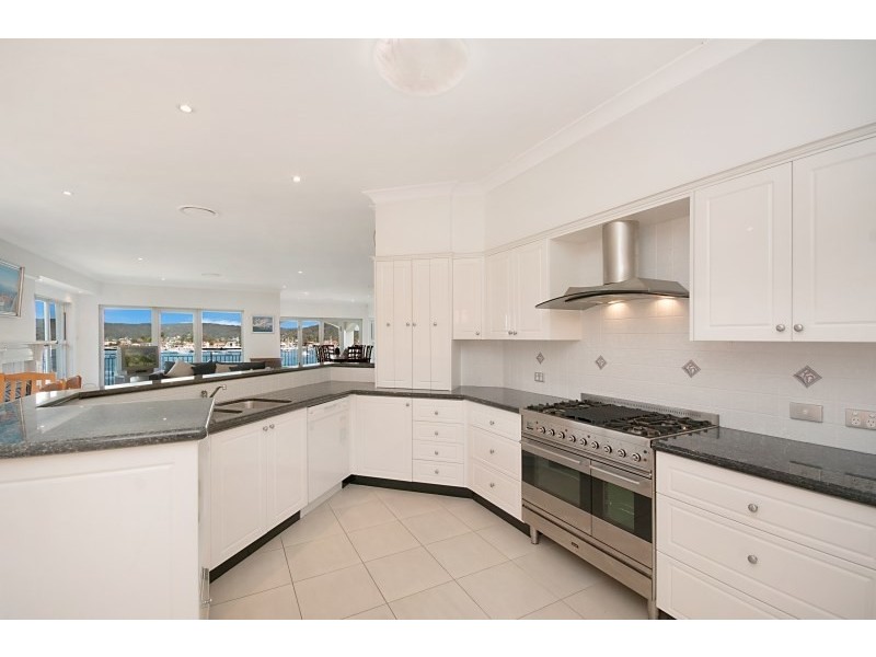 88 Daley Avenue, Daleys Point NSW 2257