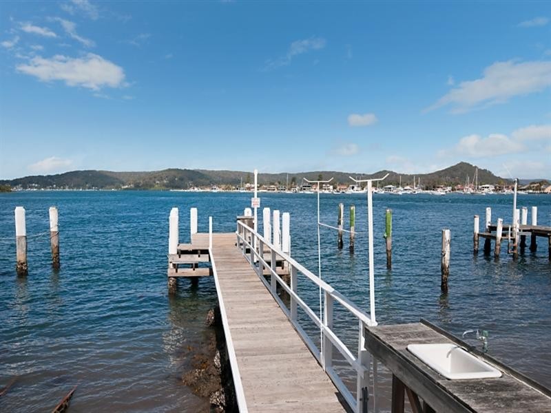 88 Daley Avenue, Daleys Point NSW 2257