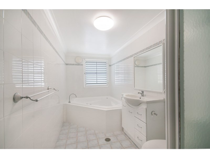 88 Daley Avenue, Daleys Point NSW 2257