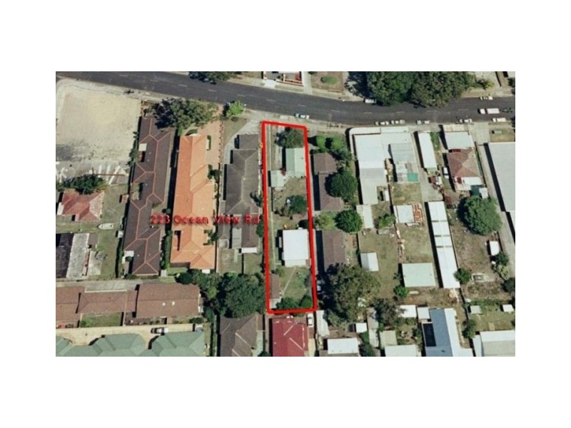 223 & 223A Ocean View Road, Ettalong Beach NSW 2257