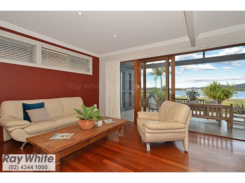 74 North Burge Road, Woy Woy NSW 2256