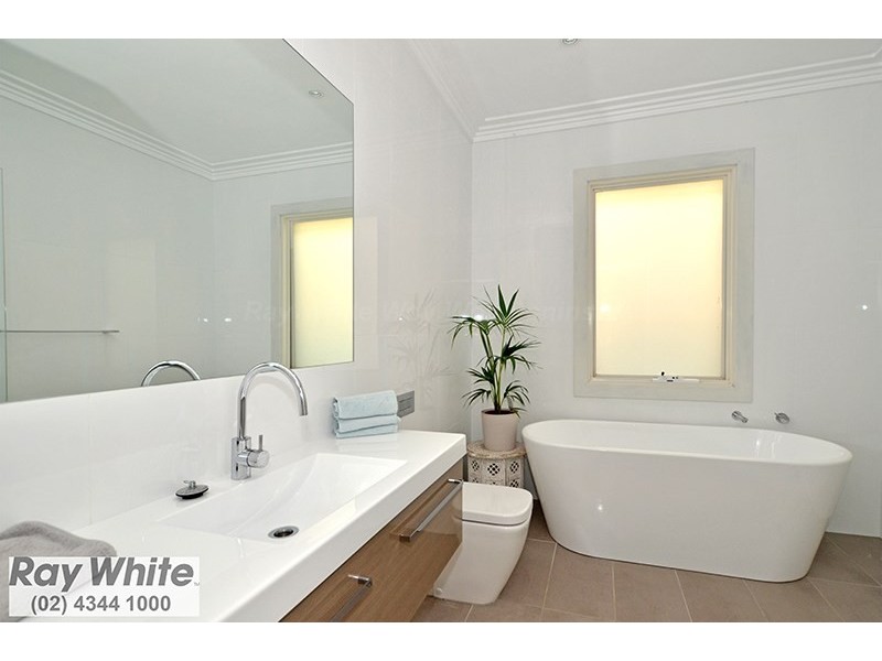 74 North Burge Road, Woy Woy NSW 2256