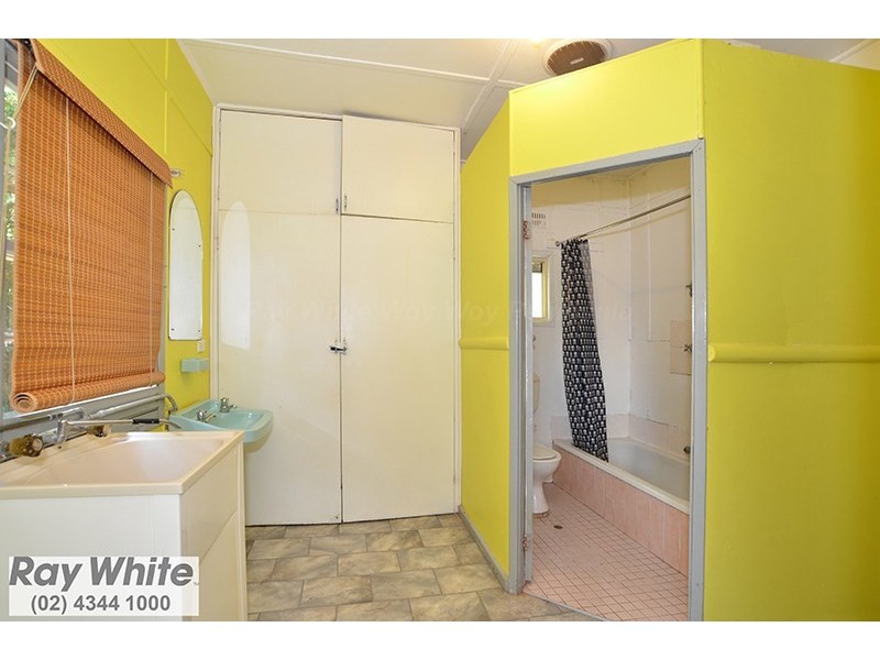 37 Daley Avenue, Daleys Point NSW 2257